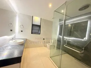 6-Bedroom Apartment in Gulshan for rent