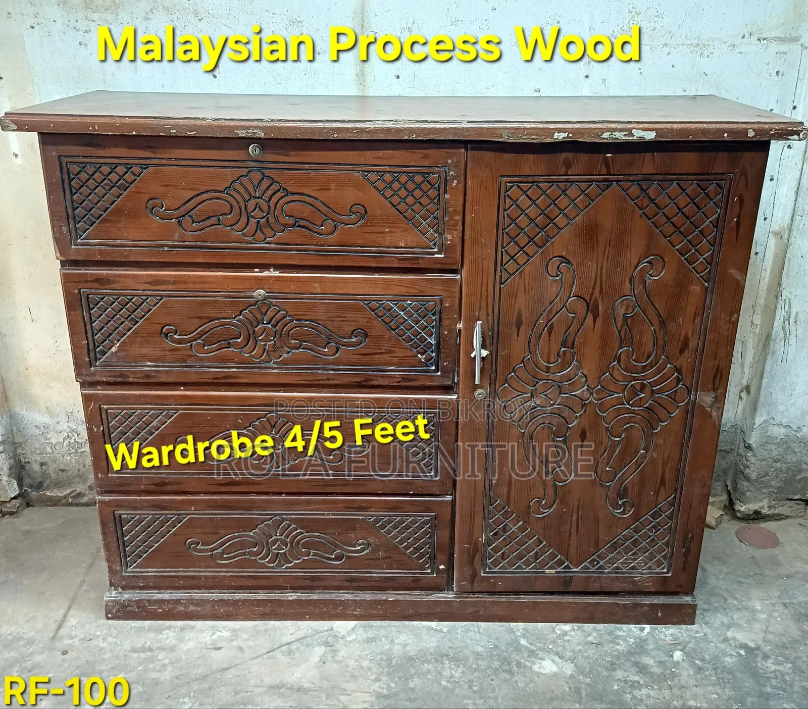 MDF Wardrobe 4/5 Feet Fresh Condition