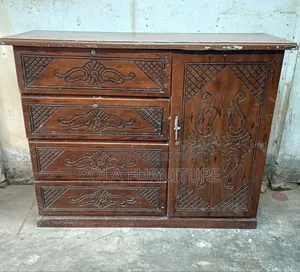 MDF Wardrobe 4/5 Feet Fresh Condition