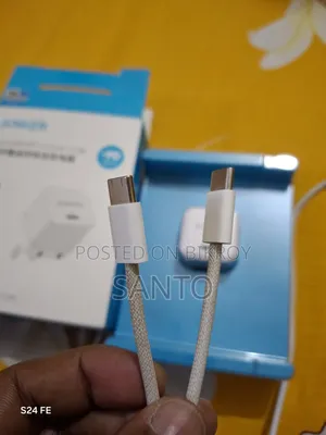 অ্যাঙ্কার ২০ডব্লিউ অ্যাডাপ্টার