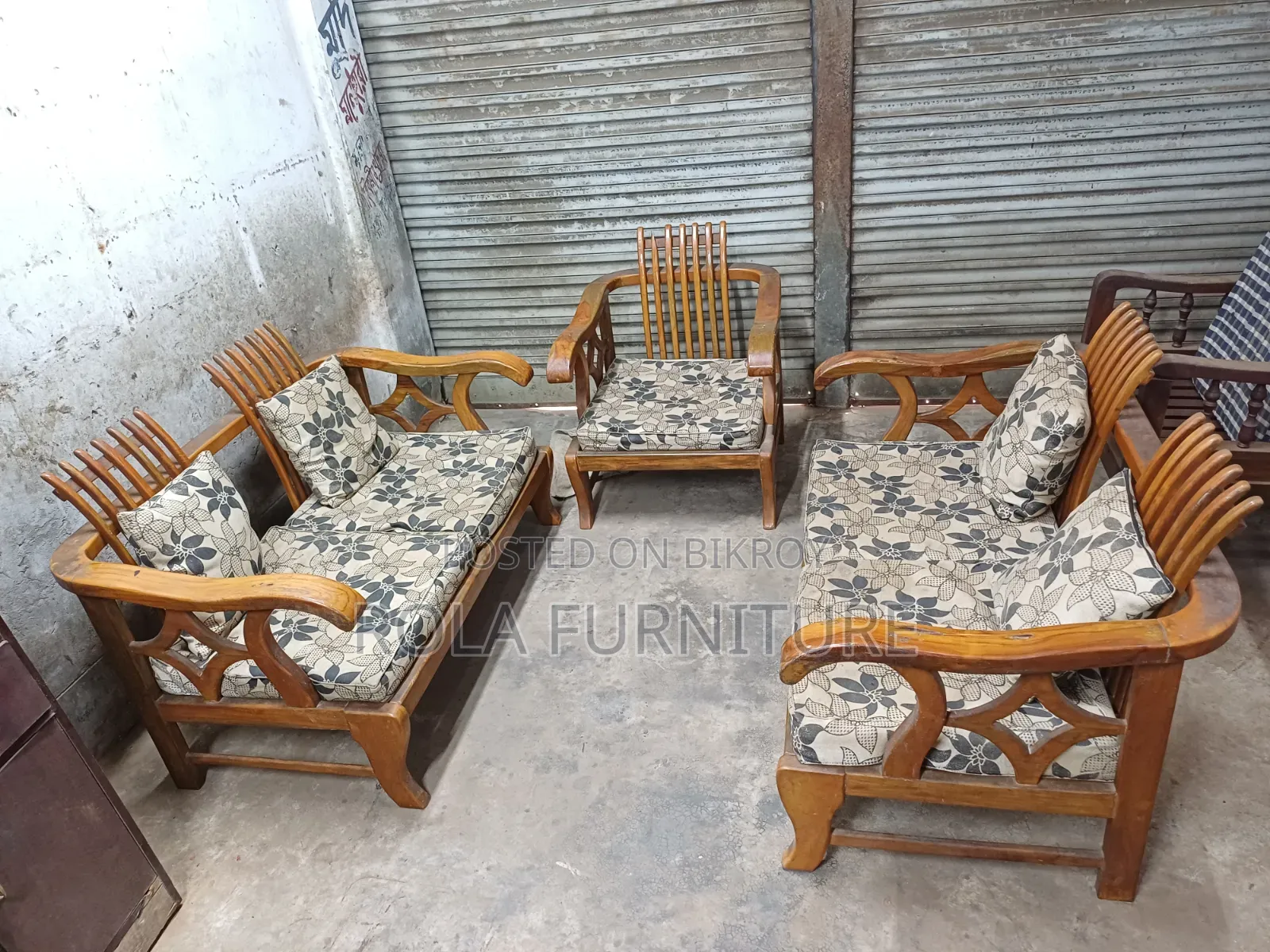 সেগুন কাঠ ৫ সিট সোফা উইথ ফোম