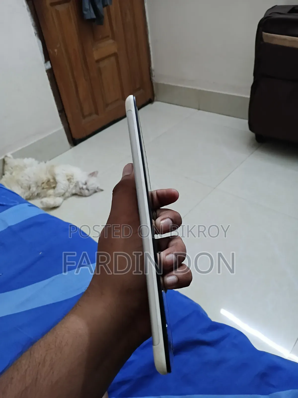 হুয়াওয়ে টি১৫৬ সাদা