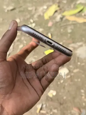 Apple iPhone 11 128 GB Pink