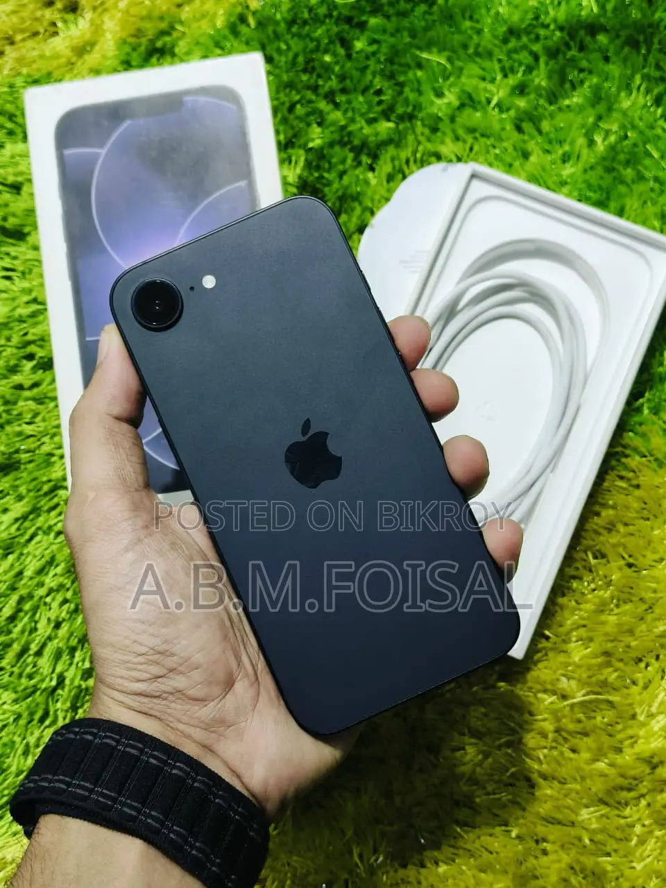 New Apple iPhone 17e 256 GB Black