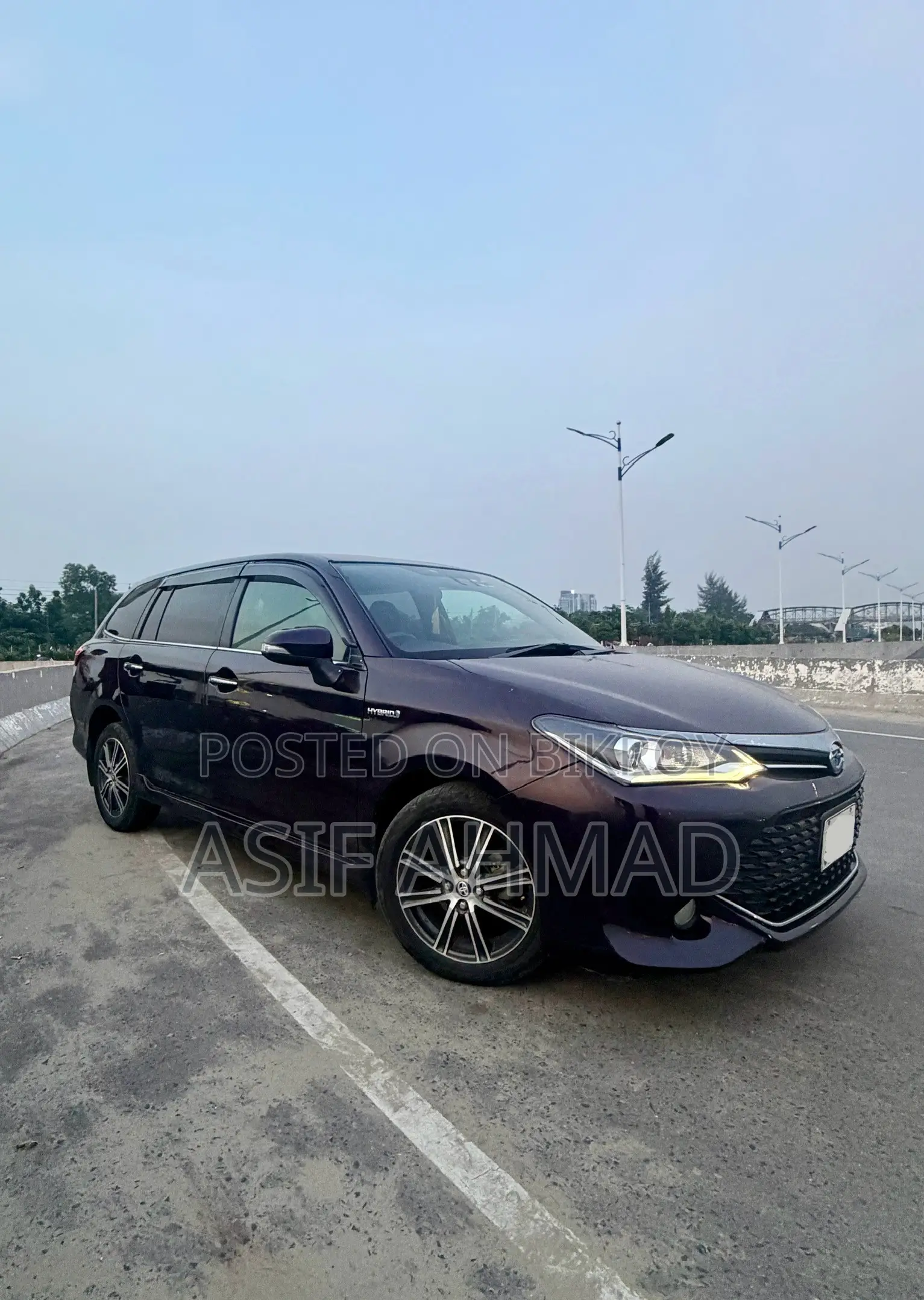 Toyota Corolla Fielder 1.5 Hybrid FWD 2015 Purple
