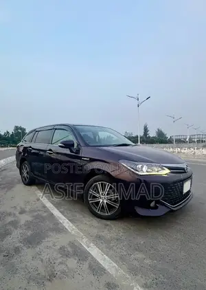 Toyota Corolla Fielder 1.5 Hybrid FWD 2015 Purple
