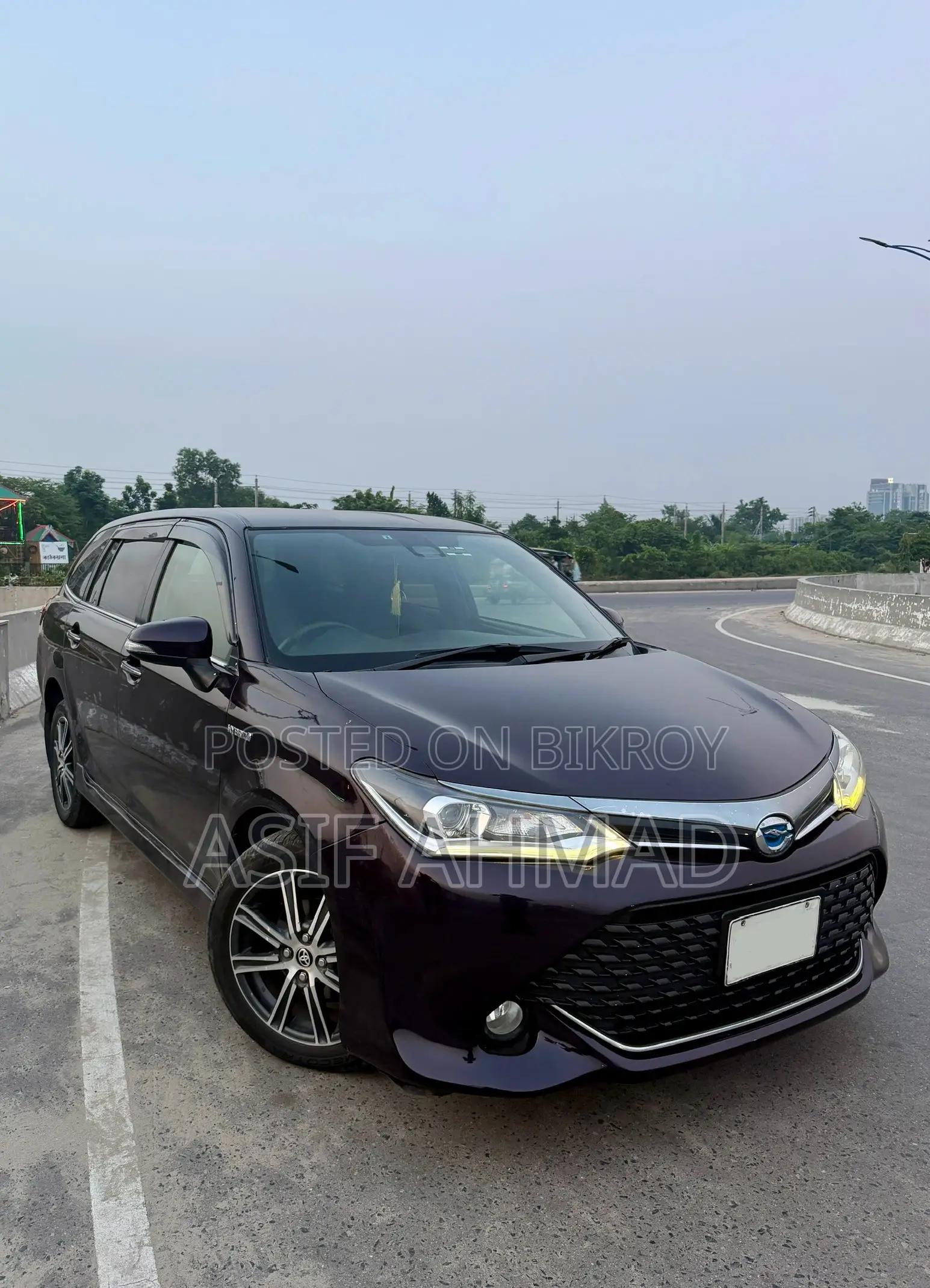 Toyota Corolla Fielder 1.5 Hybrid FWD 2015 Purple
