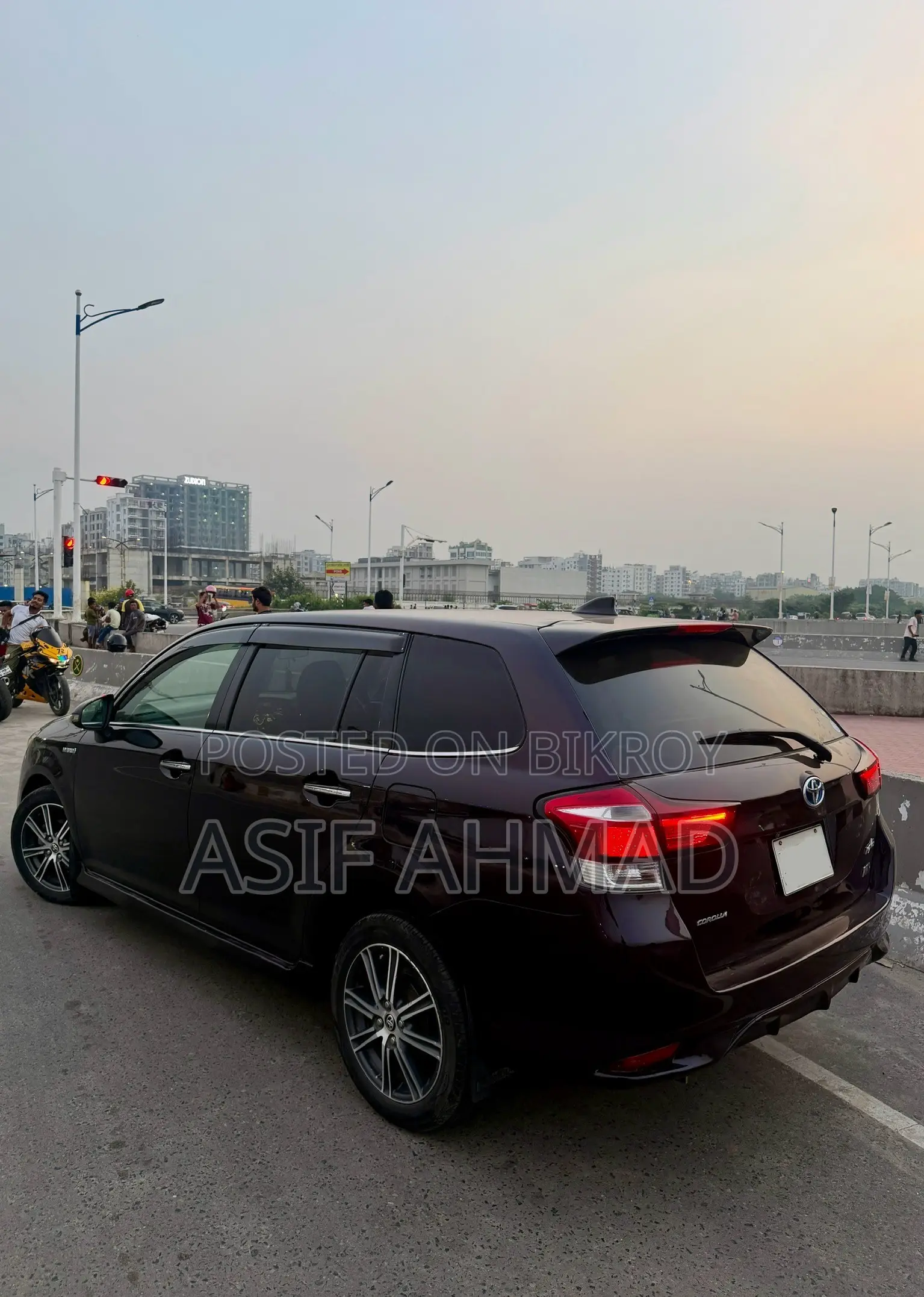 Toyota Corolla Fielder 1.5 Hybrid FWD 2015 Purple