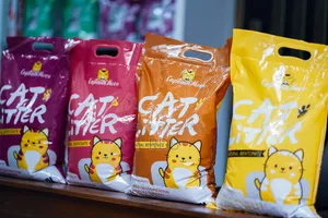 Best Cat Litter Captain Meow and Paws Litter