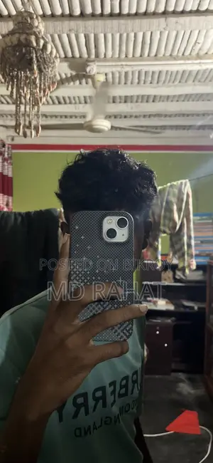 অ্যাপল আইফোন ১৩ ১২৮ জিবি হোয়াইট