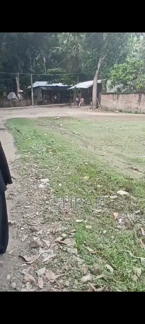 মাগুরা বরুনাতৈল পৌরসভার ভিতর ৮.৫ শতক জমি বিক্রি হবে