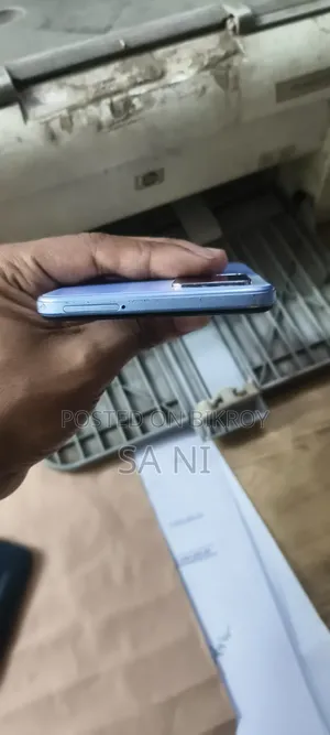 Vivo Y33s 128 GB