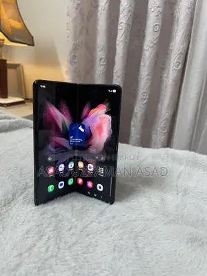 Samsung Galaxy Z Fold 3 256 GB Black