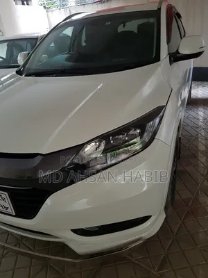 Honda Vezel 1.5 Hybrid 2WD 2014 Pearl