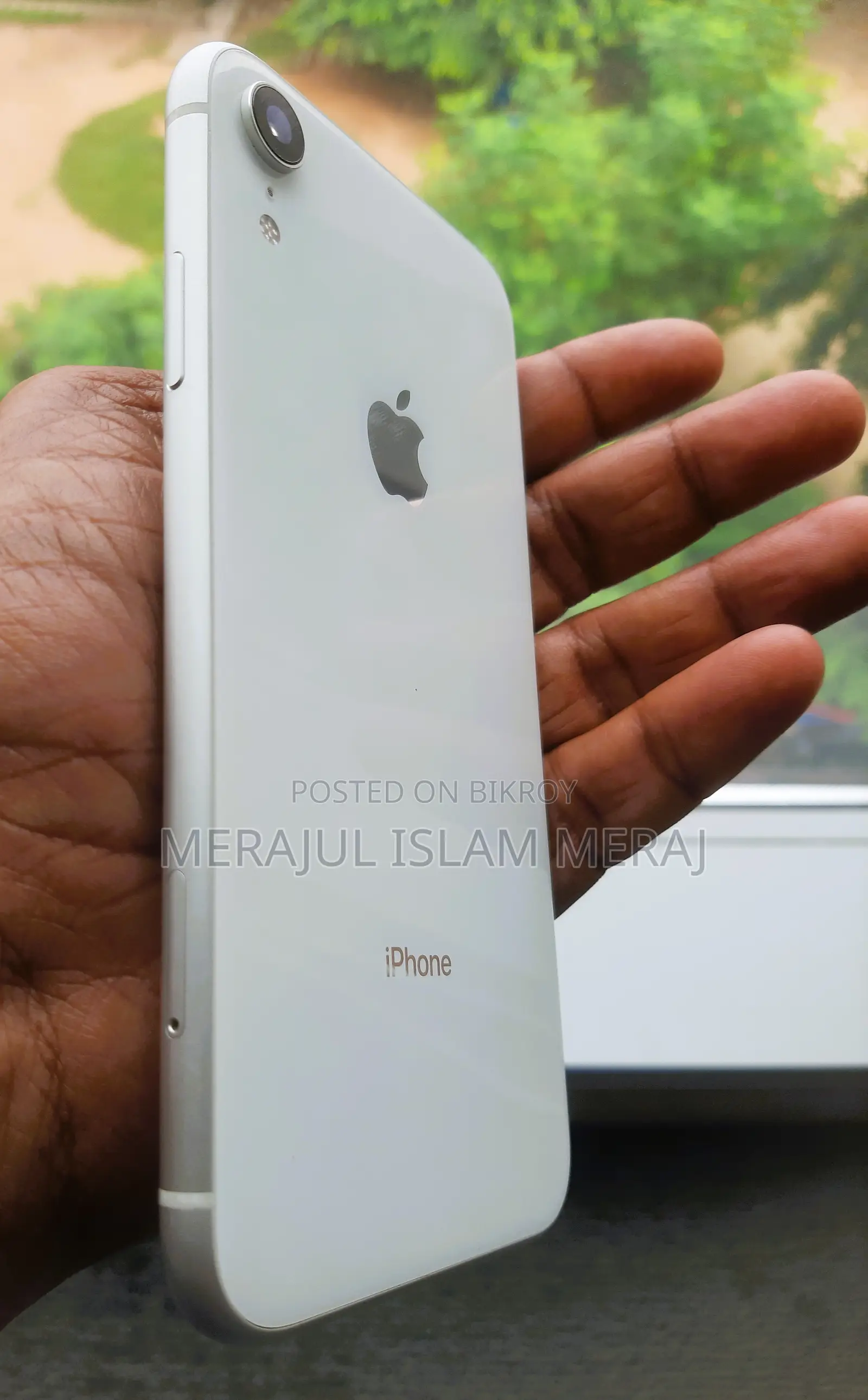 অ্যাপল আইফোন এক্সআর ৬৪ জিবি হোয়াইট