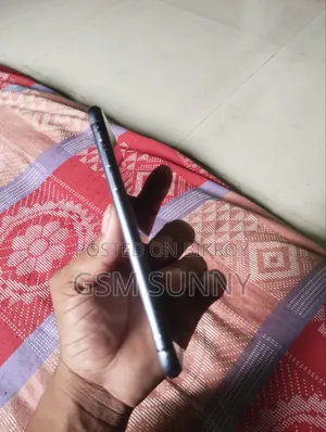 Apple iPhone XR 64 GB Black