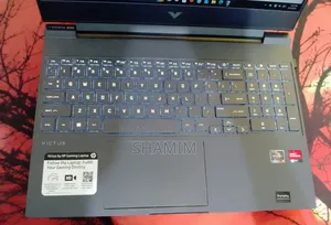 Laptop HP 15 16GB AMD Ryzen 5 HDD+SSD 500GB