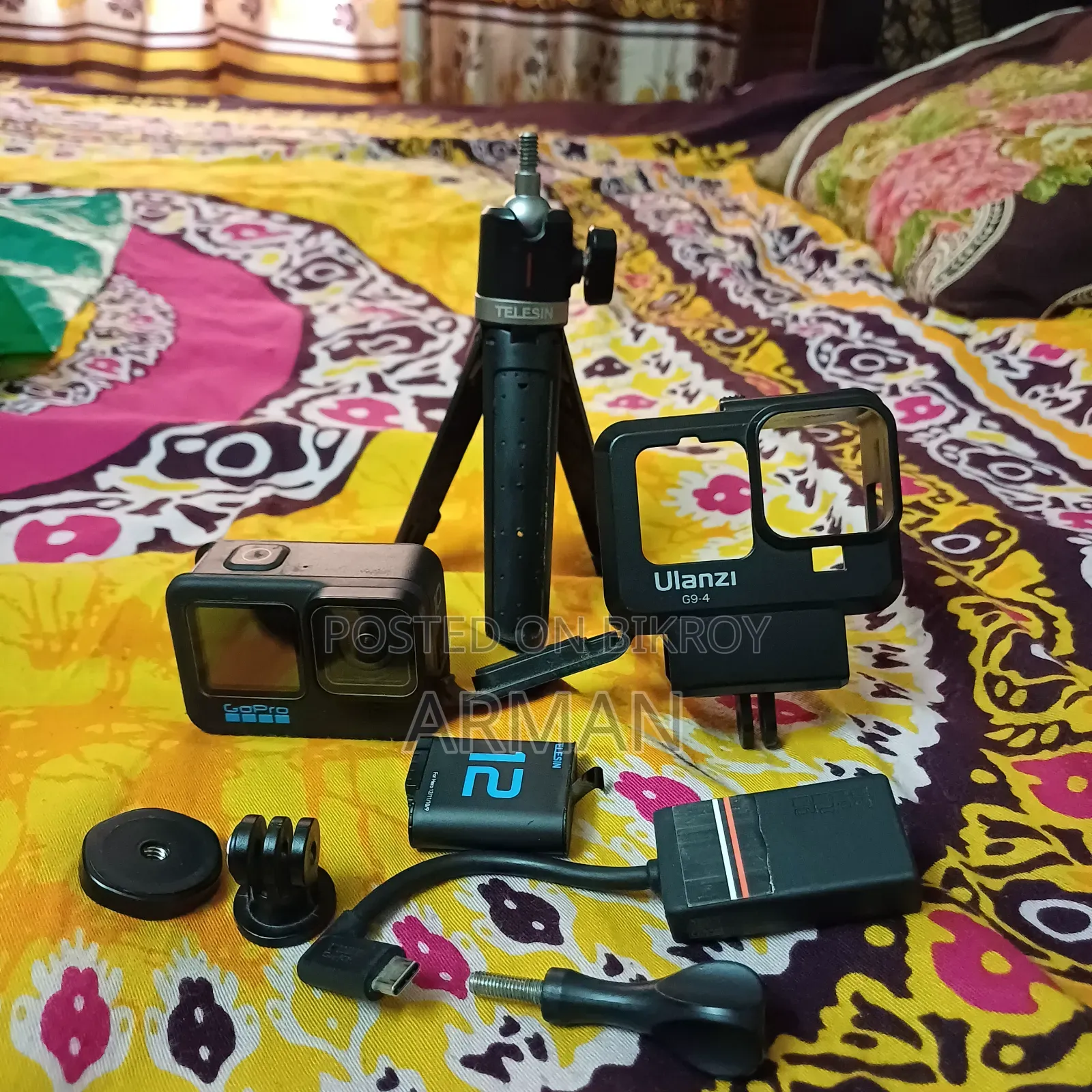 Gopro Hero10 Black Action Camera Original Set with Extra Battery and Mount