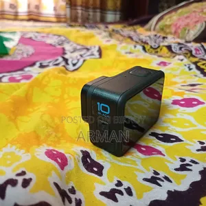 Gopro Hero10 Black Action Camera Original Set with Extra Battery and Mount