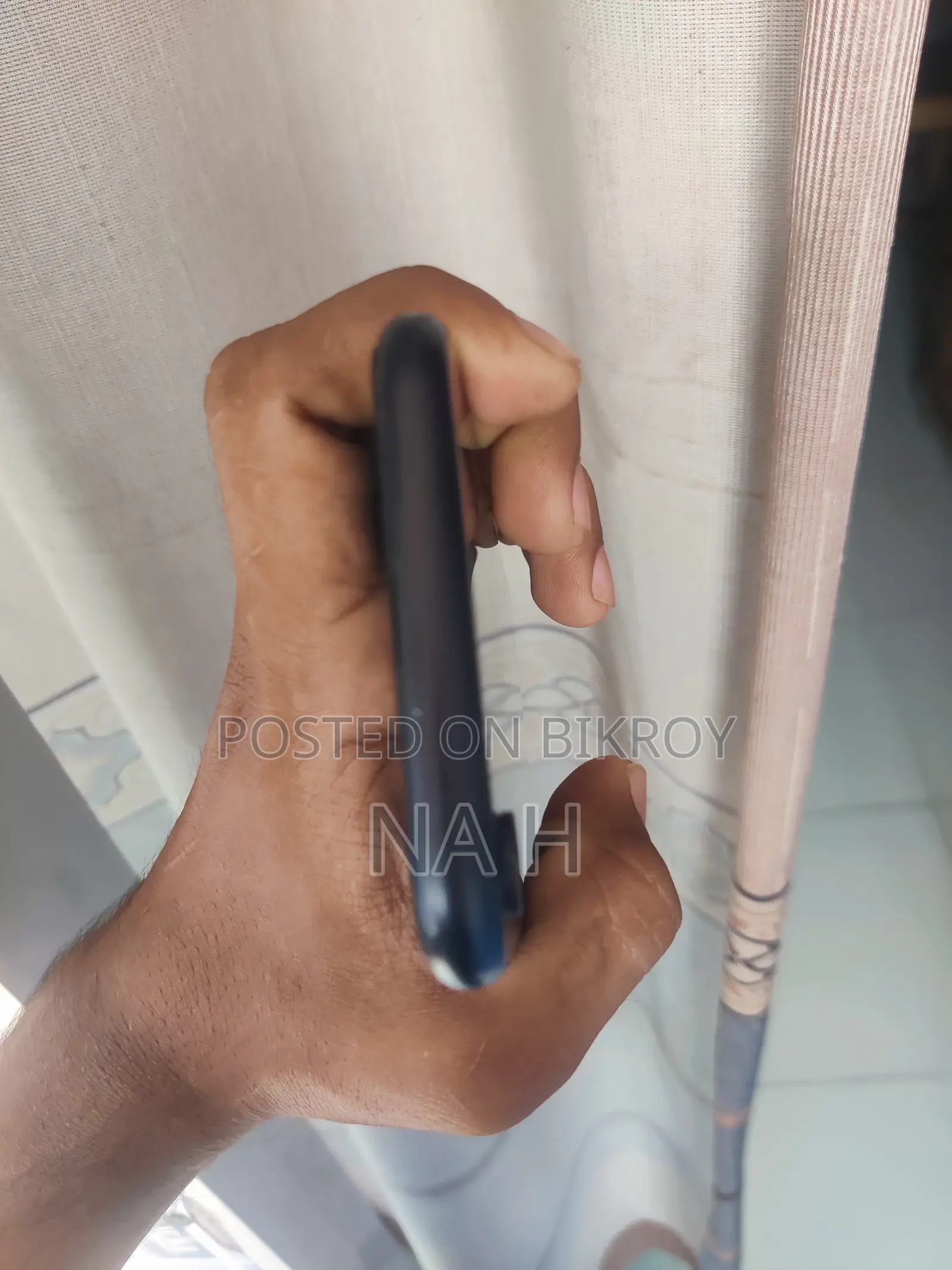 অ্যাপল আইফোন এক্সআর ১২৮ জিবি ব্ল্যাক