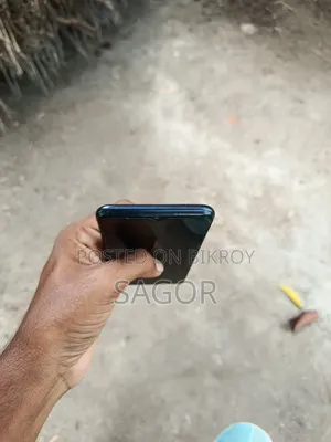 ভিভো ওয়াই২০ ৬৪ জিবি ব্ল্যাক