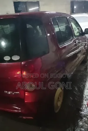 Toyota Raum 2006 Maroon
