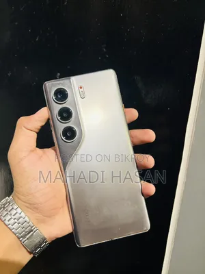টেকনো ক্যামন ৪০ প্রো ৫জি ২৫৬ জিবি গ্রে