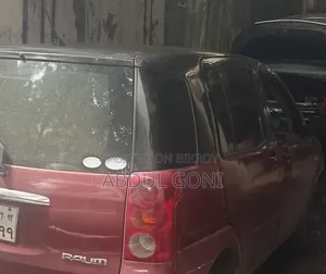 Toyota Raum 2006 Maroon