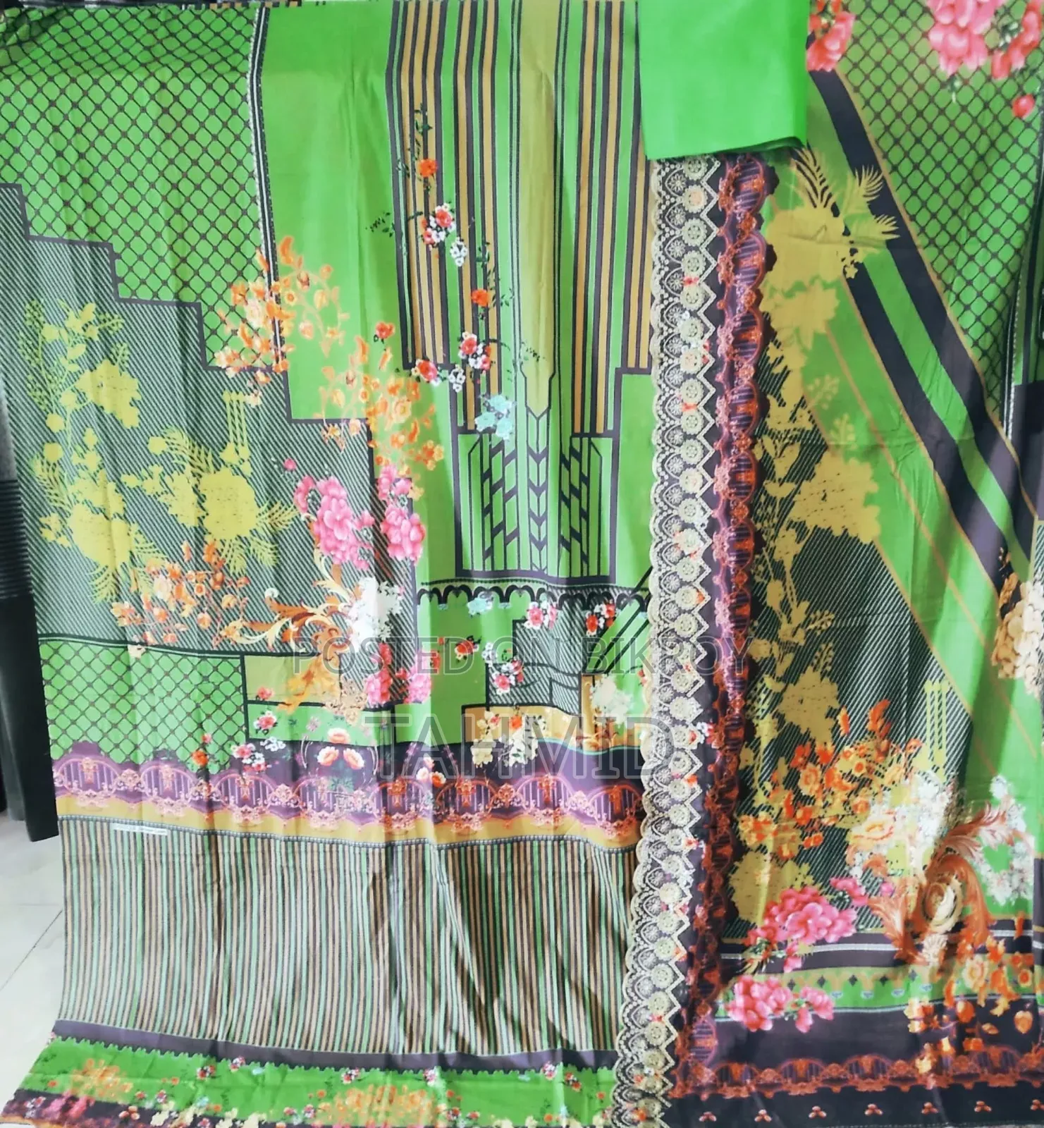 প্রিমিয়াম কোয়ালিটি বারোক সামার লন থ্রি-পিস!