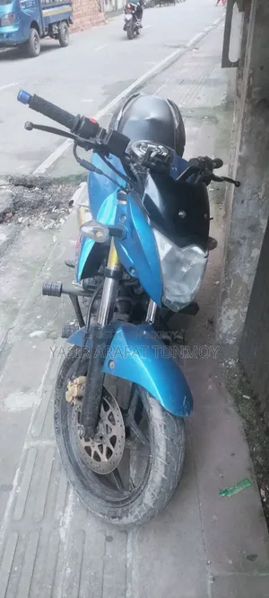 সুজুকি জিক্সার ২০২০ নীল