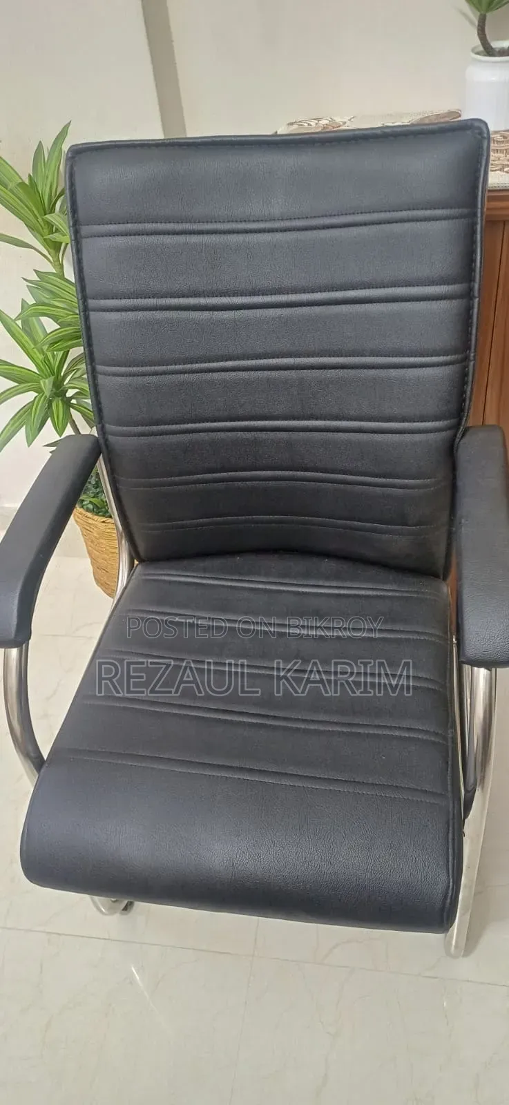 Sitting Chair (Office/Home/Study)