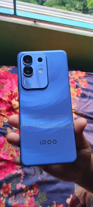 iQOO Z10x 128 GB Blue