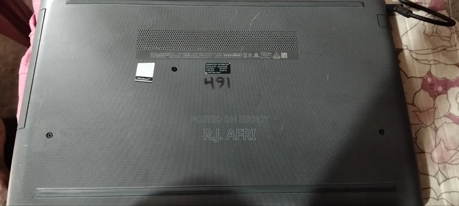 Laptop HP 250 G7 8GB Intel Core i5 HDD+SSD 500GB