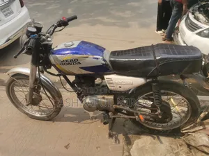 Hero Dawn 125 1986 Blue