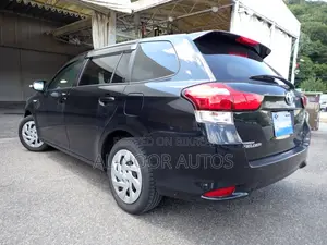 টয়োটা করোল্লা ফিল্ডার ২০২১ কালো