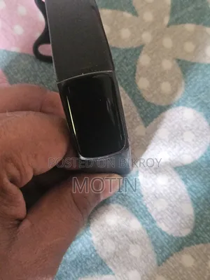 Fitbit Charge 5