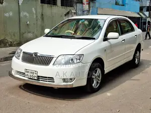 টয়োটা করোল্লা ২০০৬ সাদা
