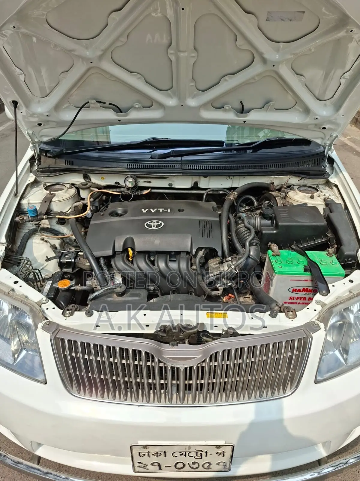টয়োটা করোল্লা ২০০৬ সাদা