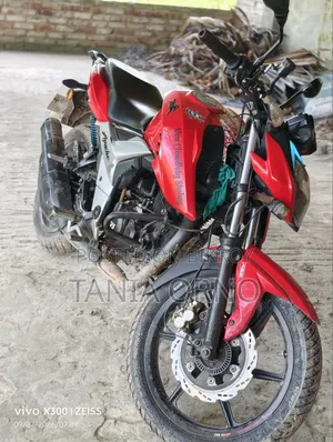 টিভিএস আপাচে আরটিআর ১৬০ ৪ভি ২০২২ রেড