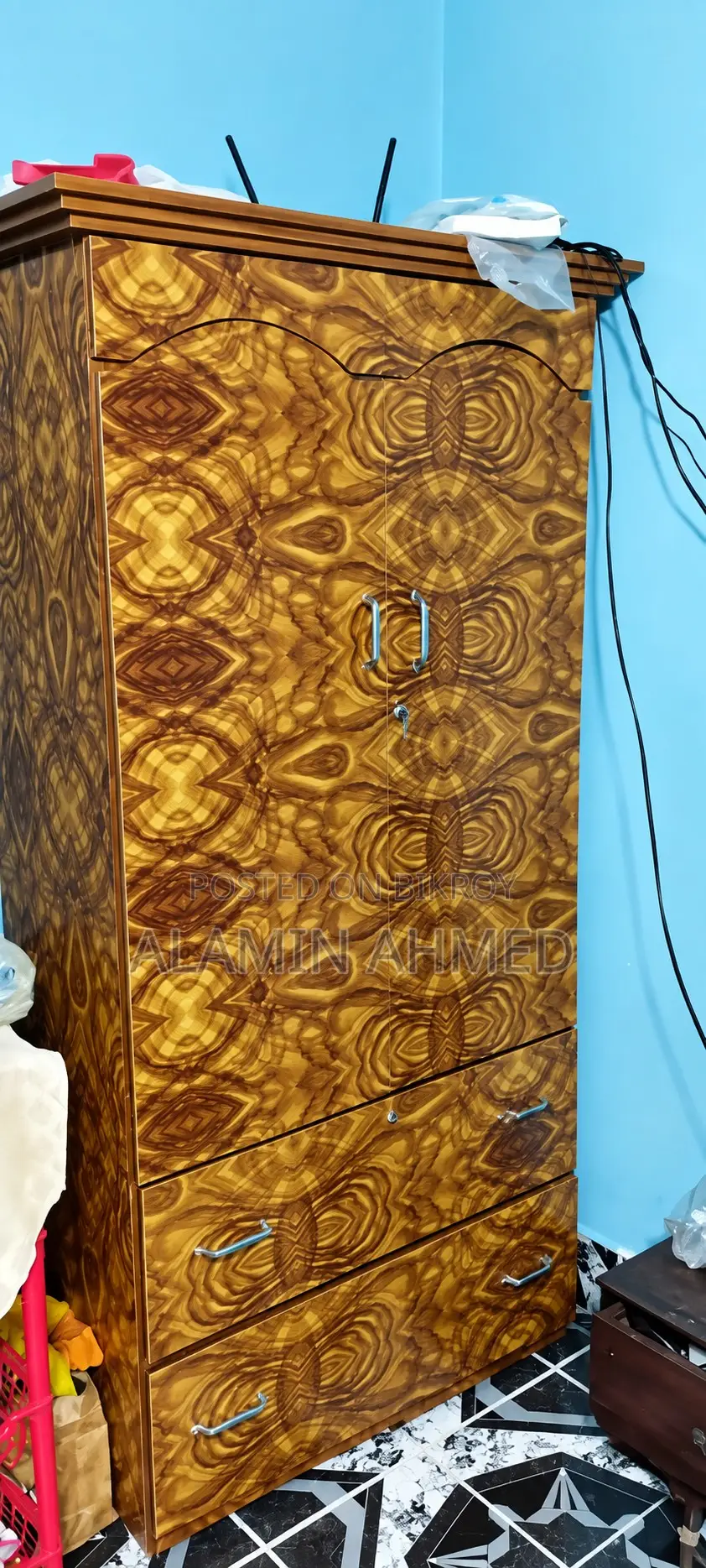বোর্ড আলমারি