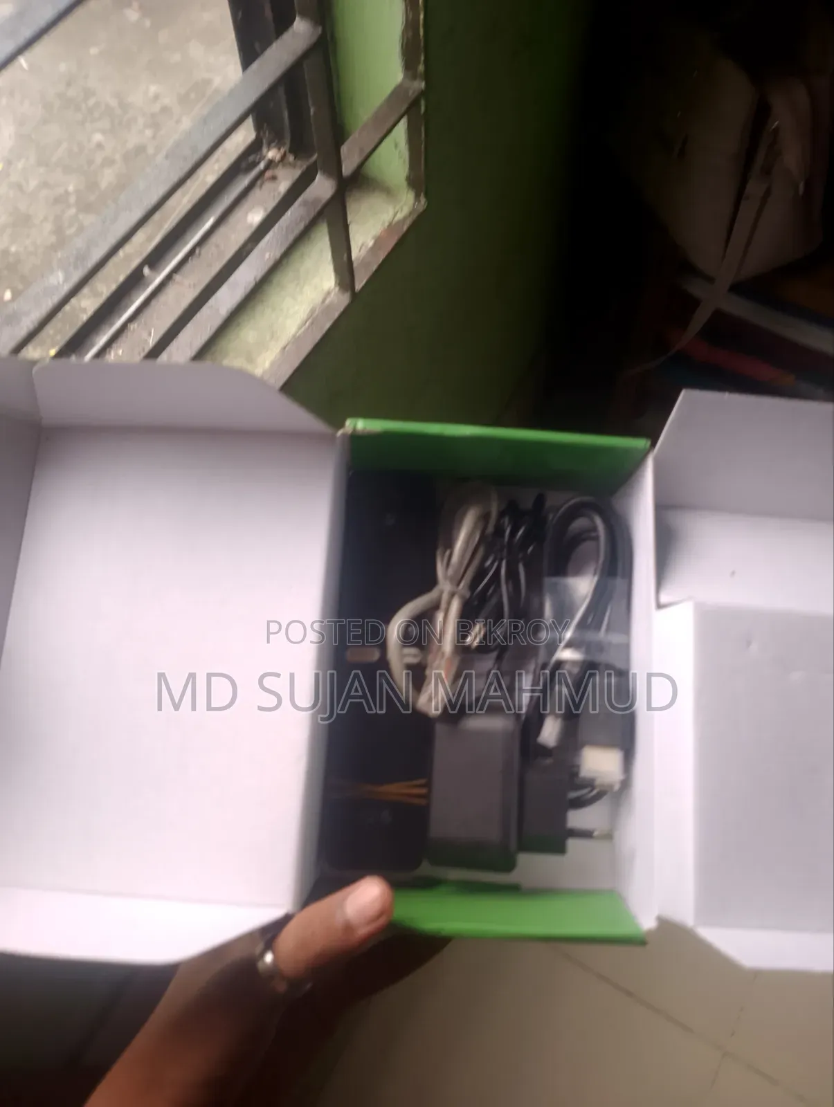 এটি TX500 Pro অ্যান্ড্রয়েড টিভি বক্স।