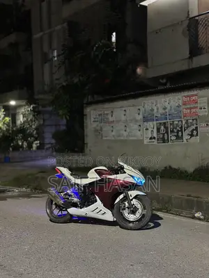 Suzuki GSX-R 2022 Yellow