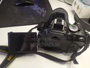 DSLR Camera D5200