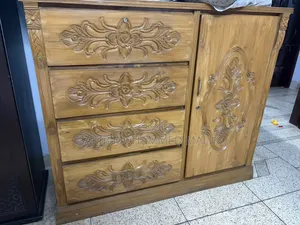 ওয়ার্ডরোব বিক্রয়ের জন্য