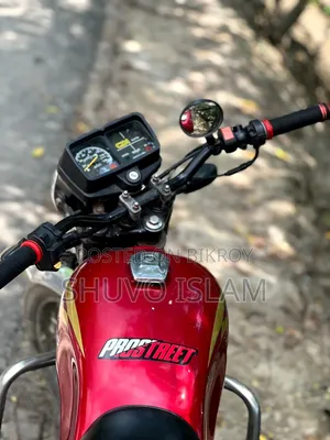 Kymstone Husky 2010 Red