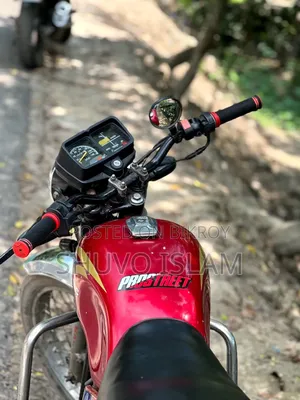 Kymstone Husky 2010 Red