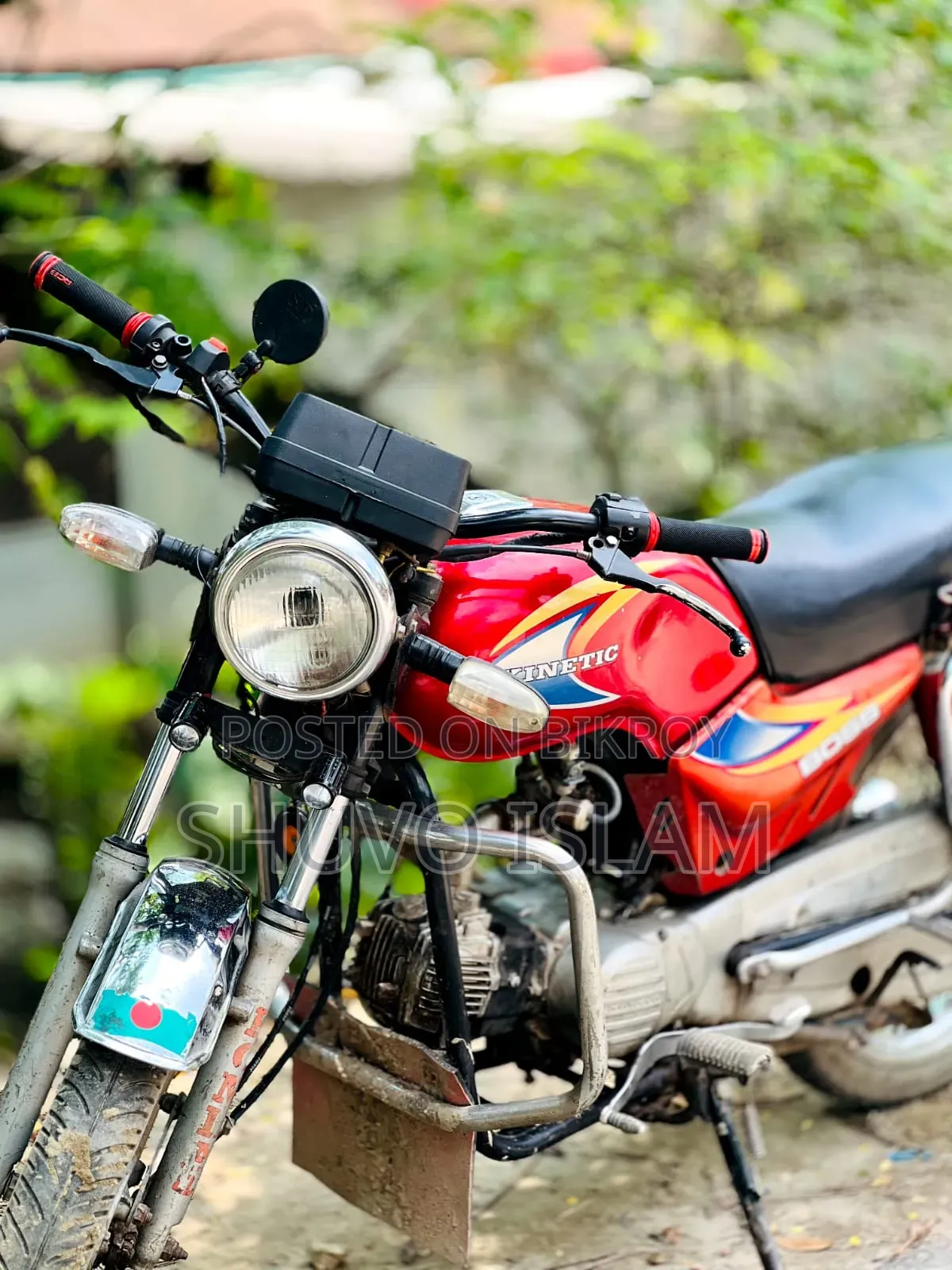 Kymstone Husky 2010 Red