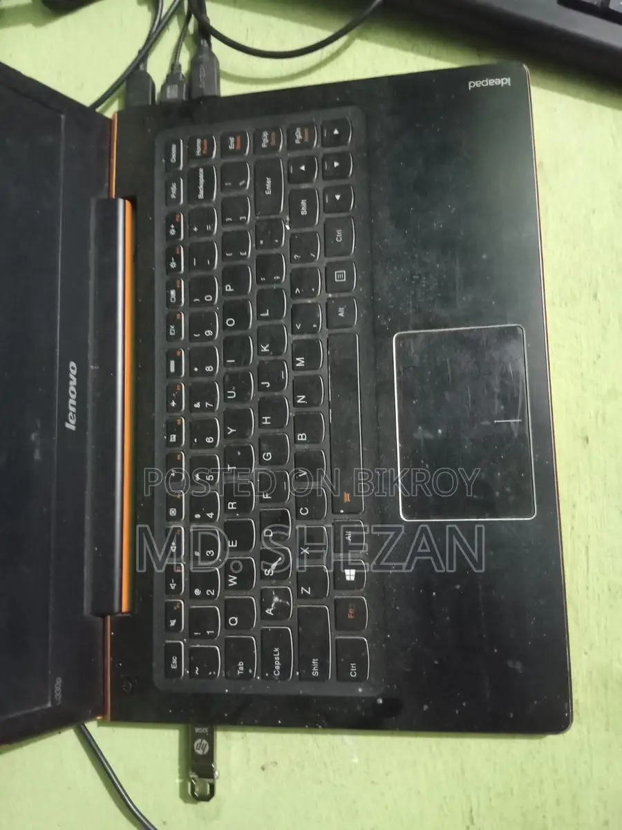 Laptop Lenovo IdeaPad U330 8GB Intel Core i5 HDD+SSD 500GB