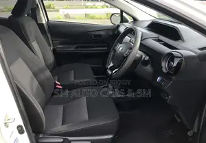 Toyota Aqua 2021 Pearl