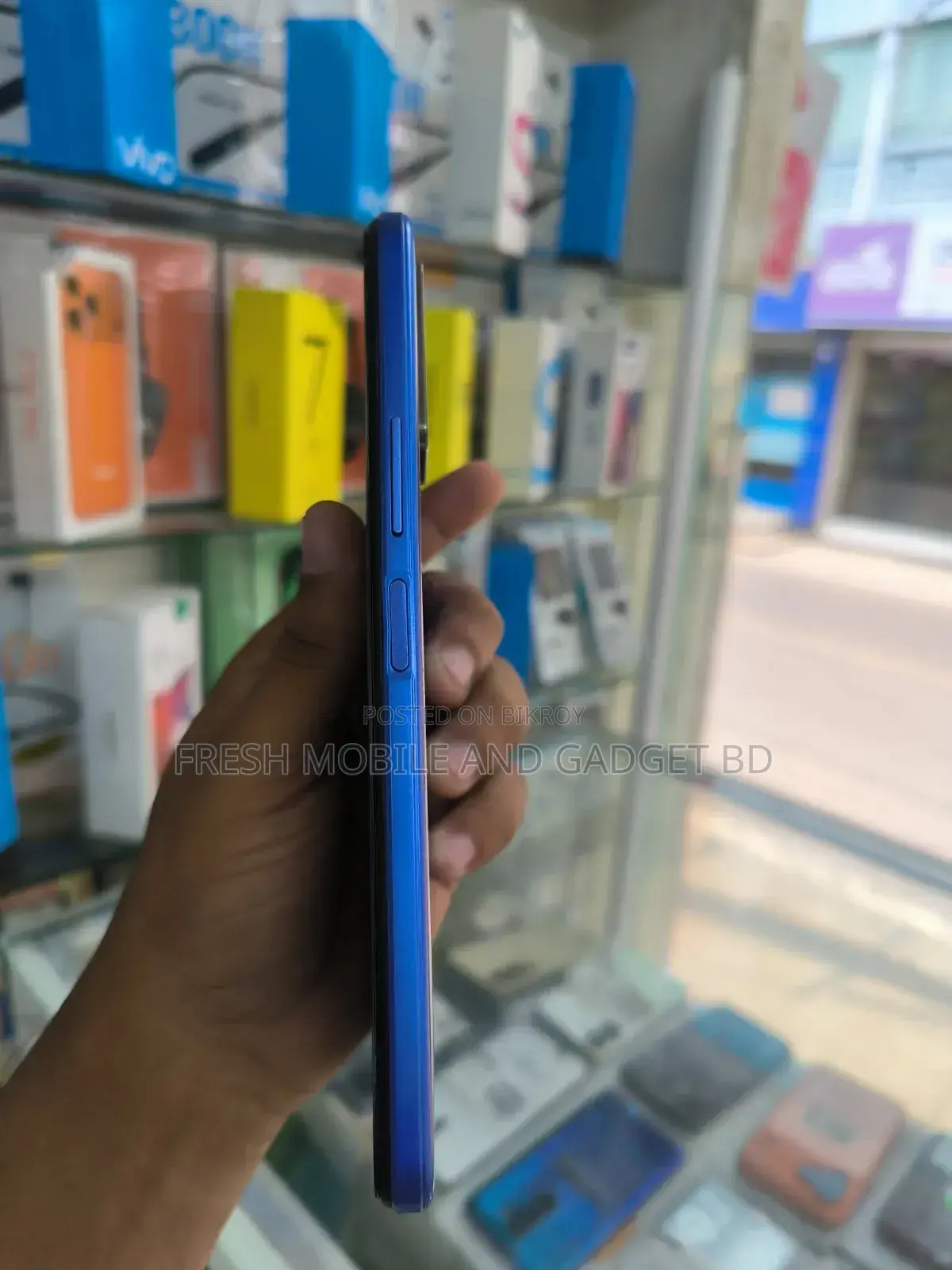 ভীভো ওয়াই২১ ৬৪ জিবি গ্রে